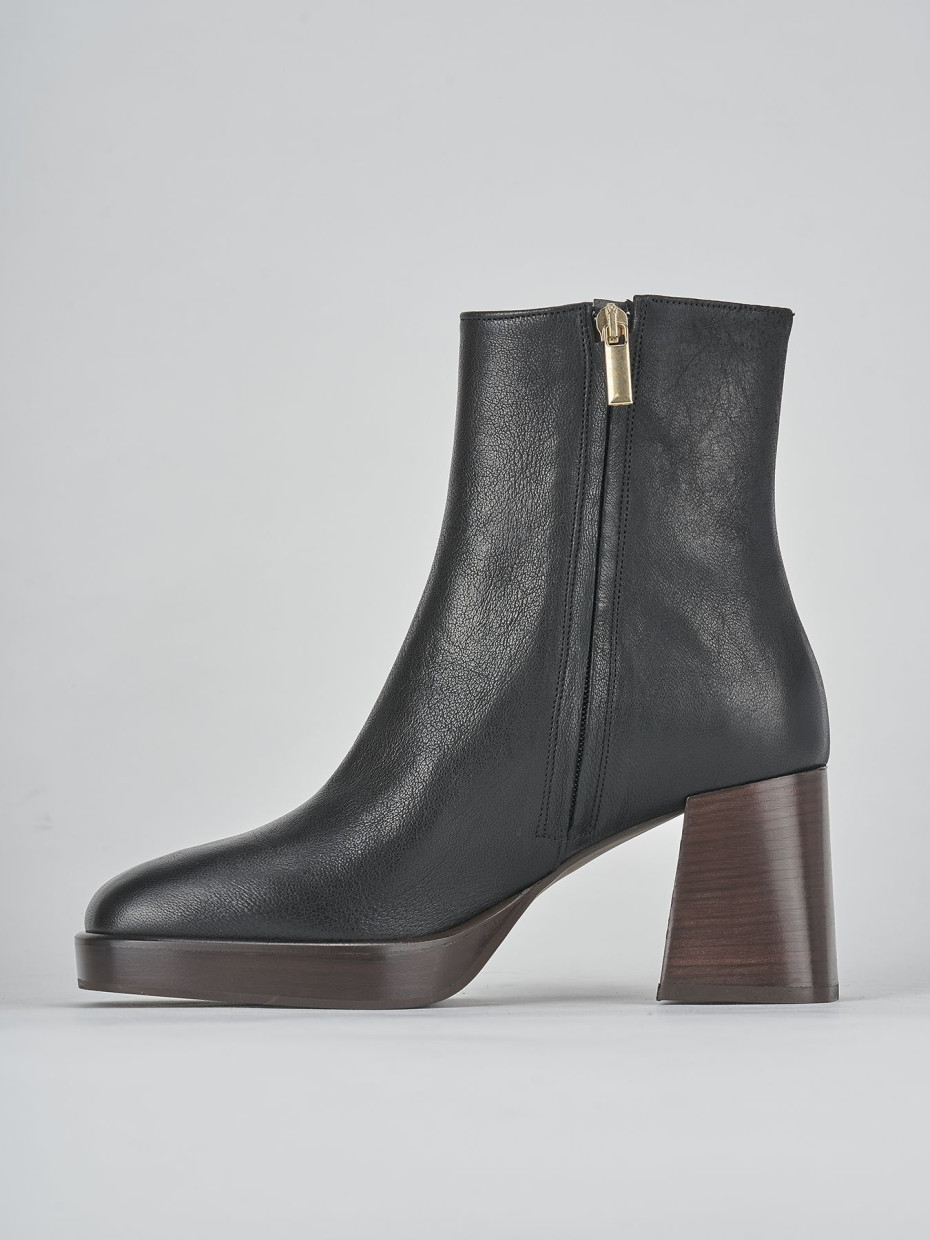 Stivaletti tacco 6cm pelle nero