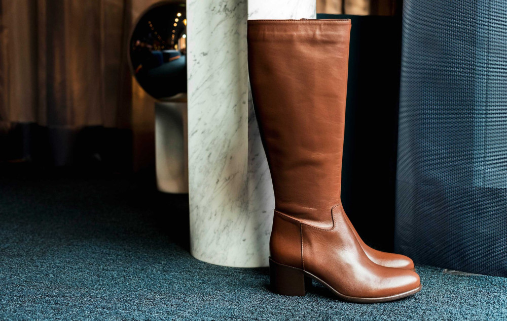 High heel boots heel 5 cm brown leather