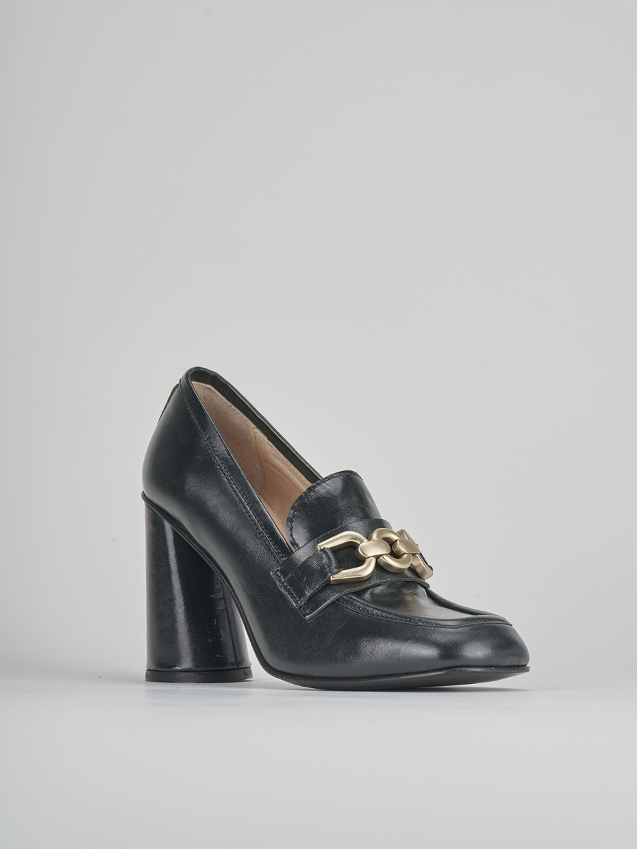Loafers heel 8 cm green leather