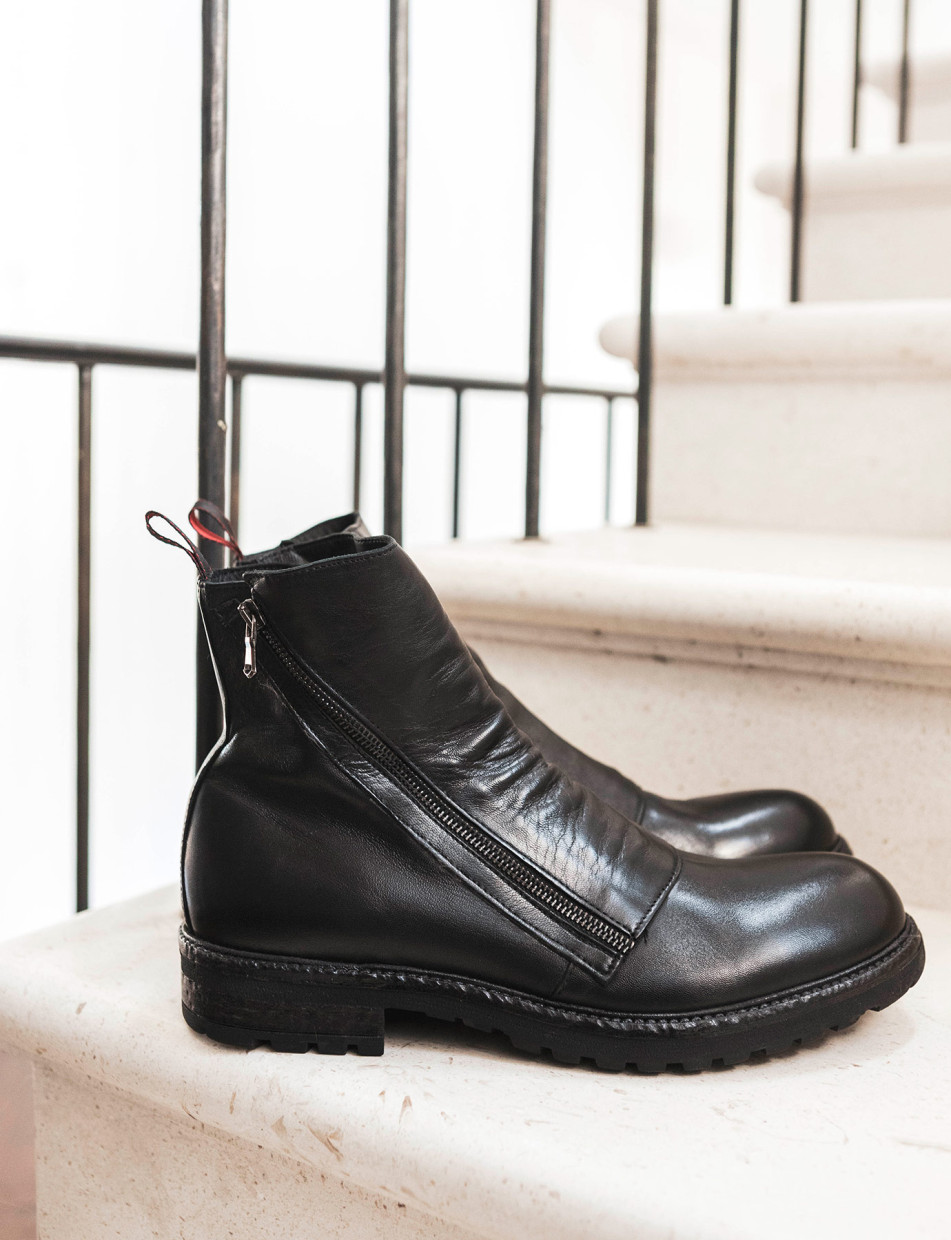 Combat boots black leather