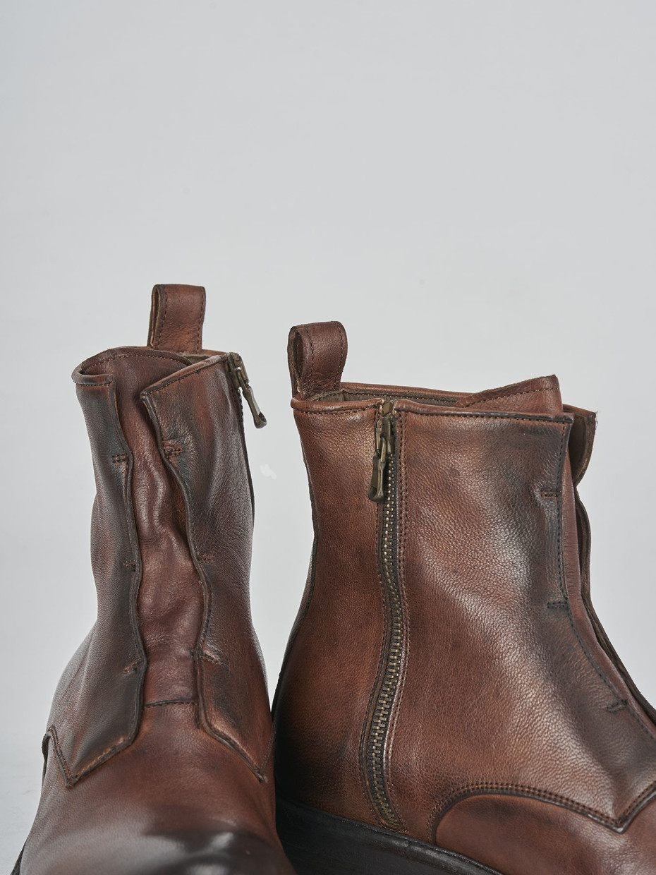 Ankle boots brown leather