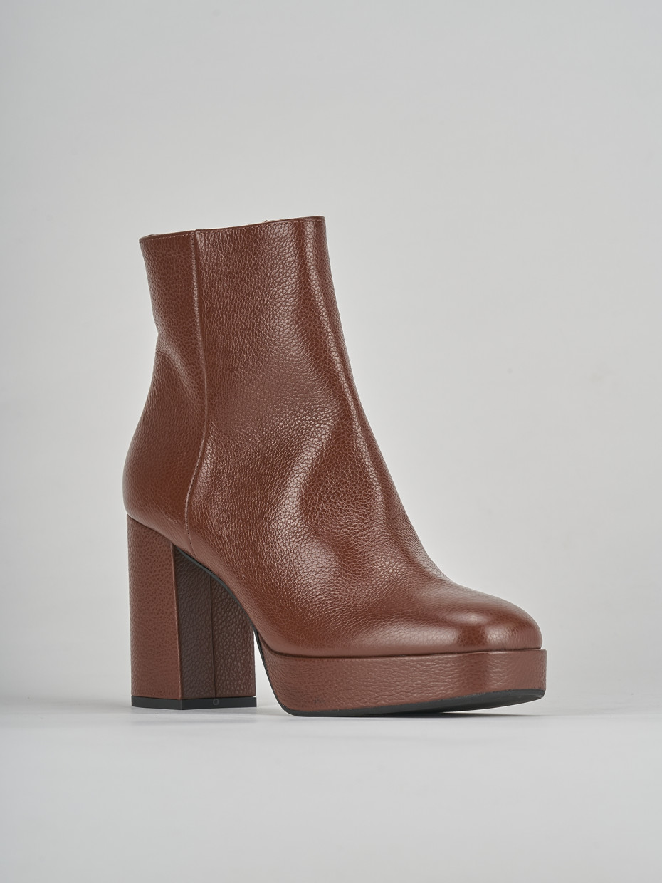 High heel ankle boots heel 7 cm brown leather