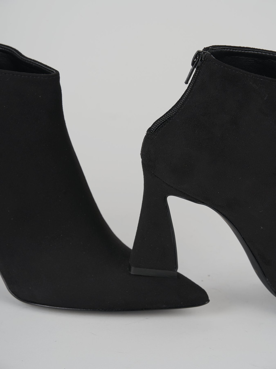 High heel ankle boots heel 8 cm black suede