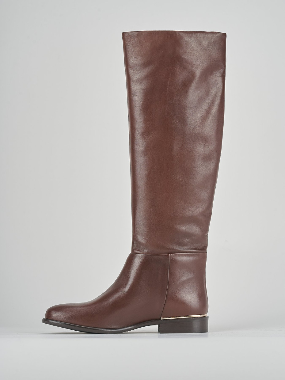 Low heel boots heel 2 cm brown leather