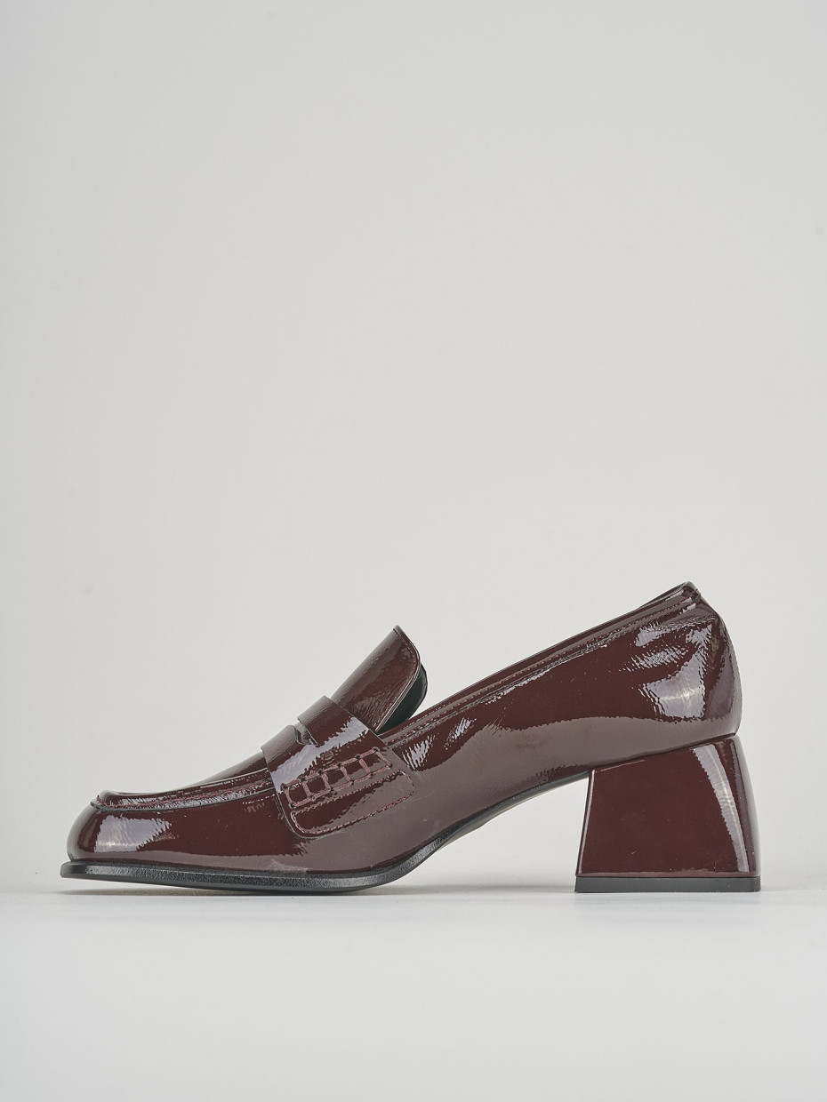 Mocassini tacco 4cm pelle bordo'