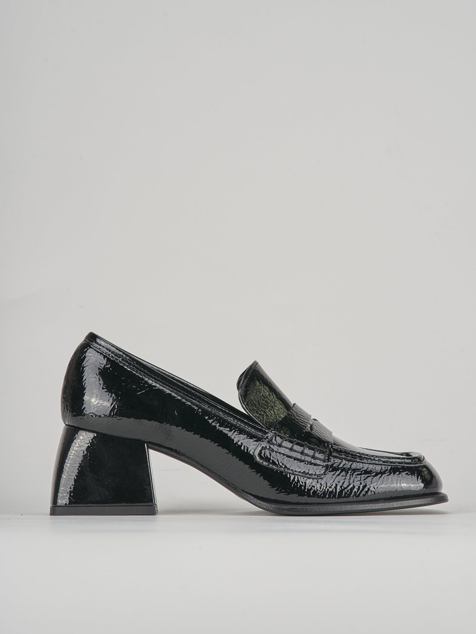 Loafers heel 4 cm black leather