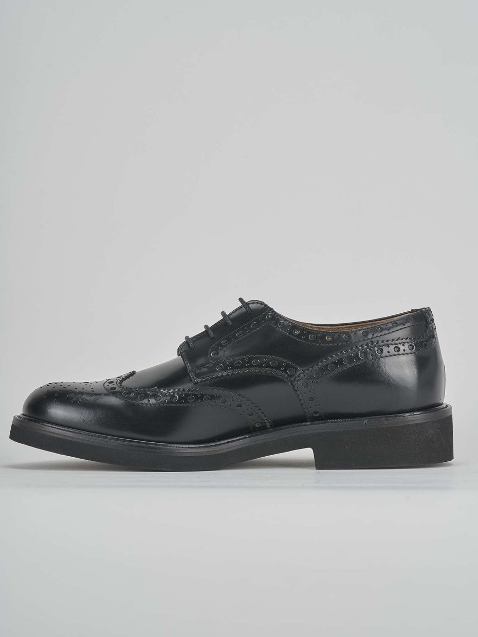 Lace-up shoes black leather