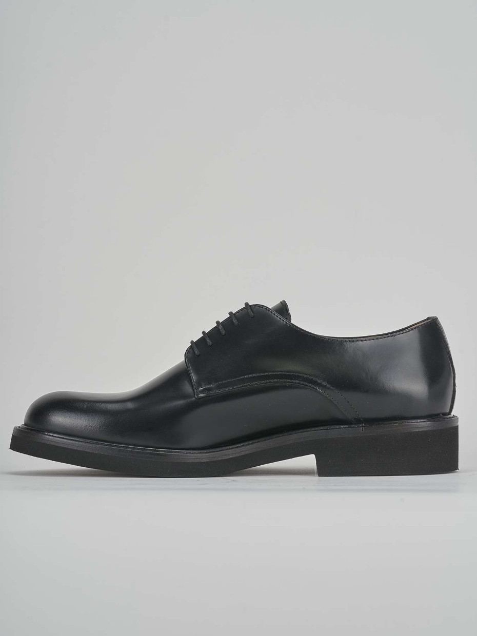 Lace-up shoes black leather