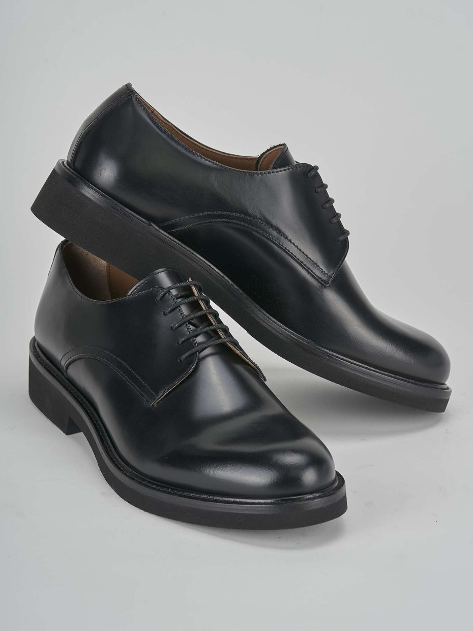 Lace-up shoes black leather