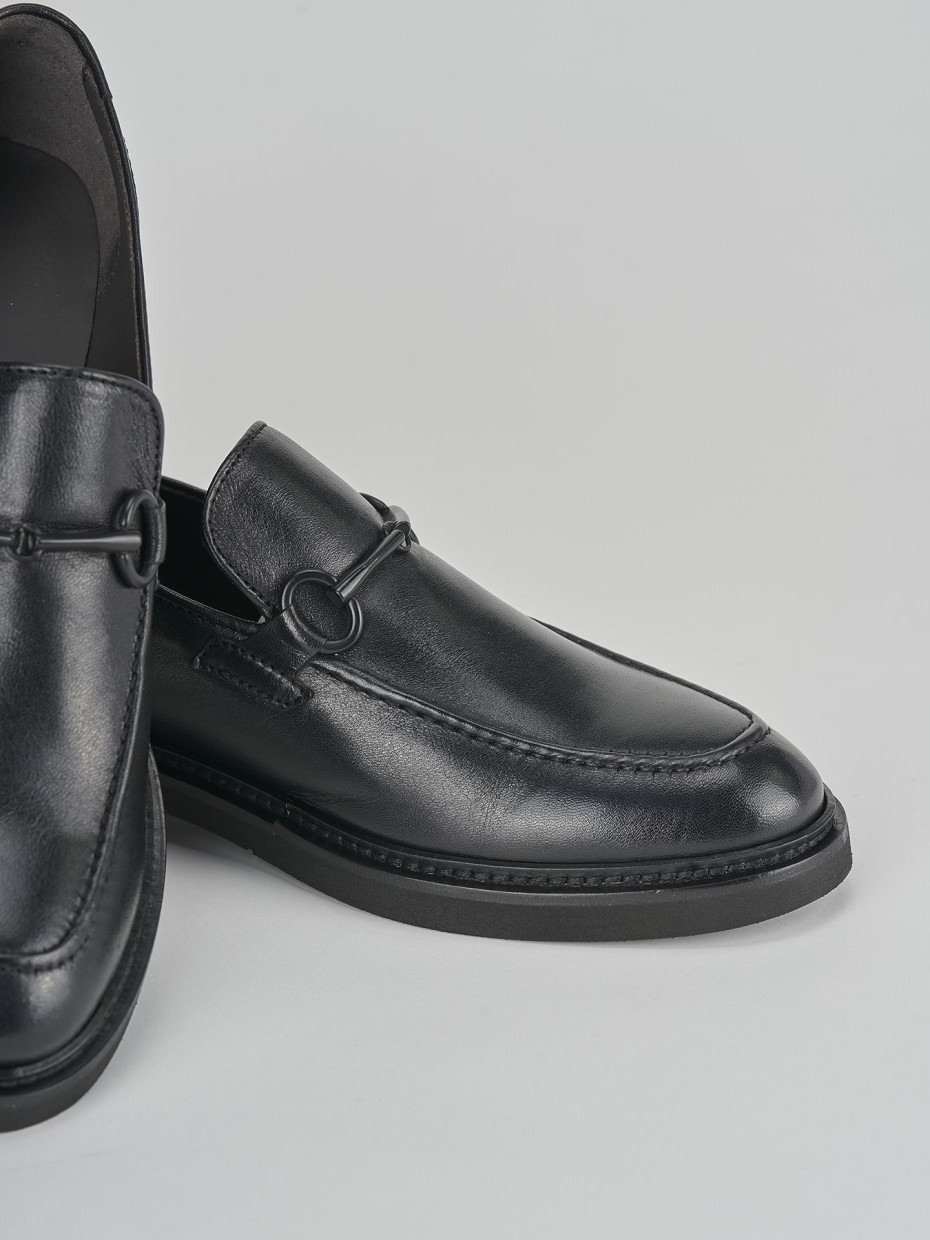 Loafers heel 1 cm black leather