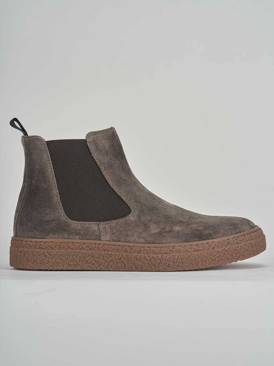 Ankle boots beige suede