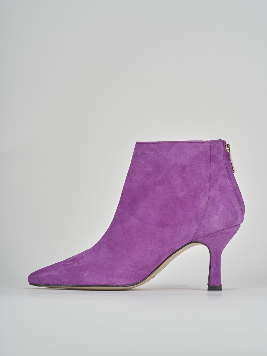Purple kitten cheap heel boots