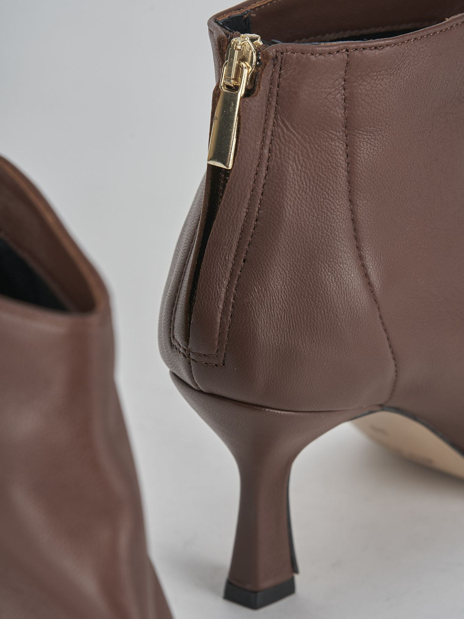 High heel ankle boots heel 7 cm brown leather
