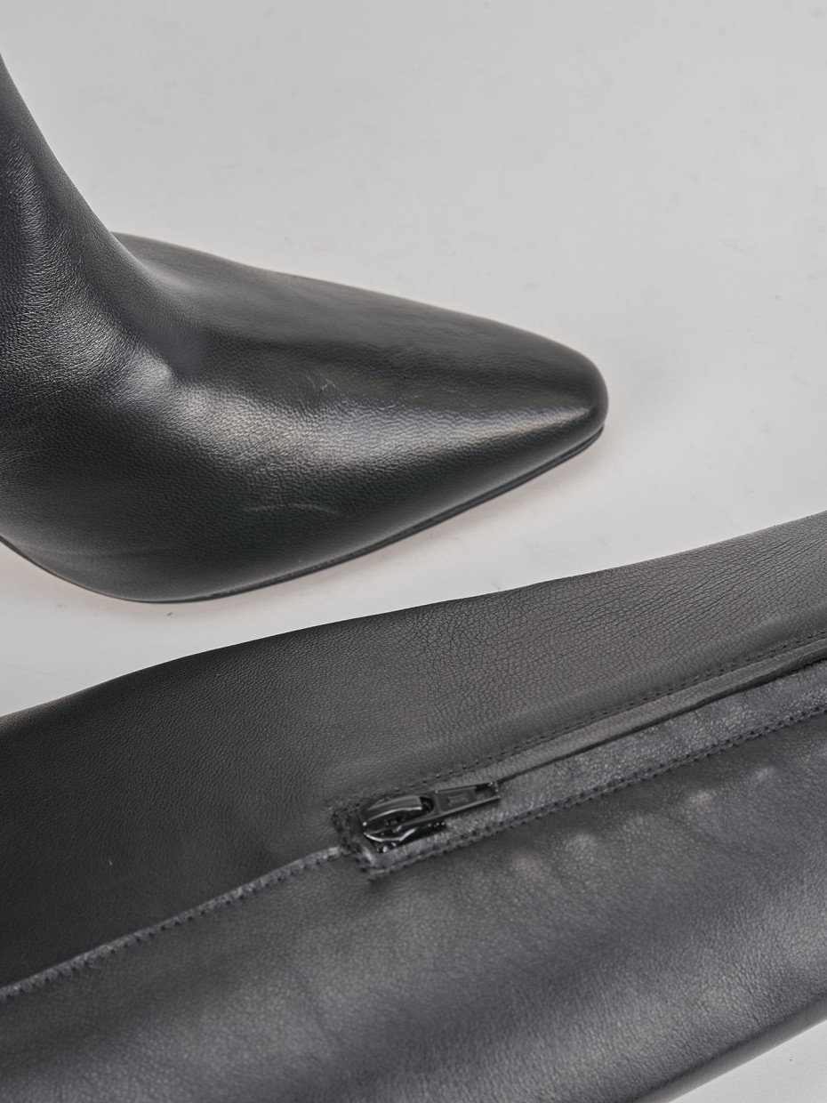 High heel boots heel 7 cm black leather