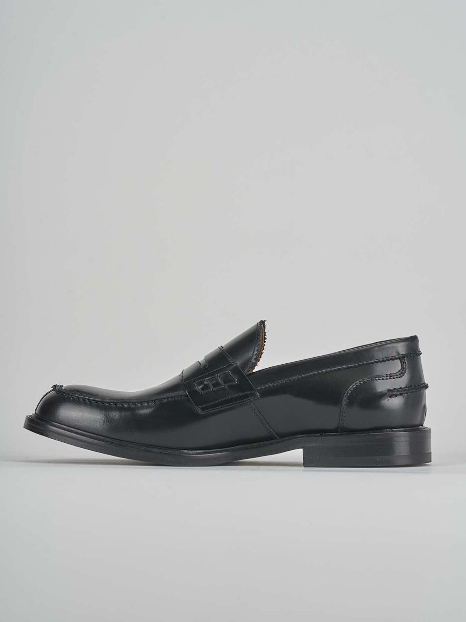 Loafers heel 2 cm black leather