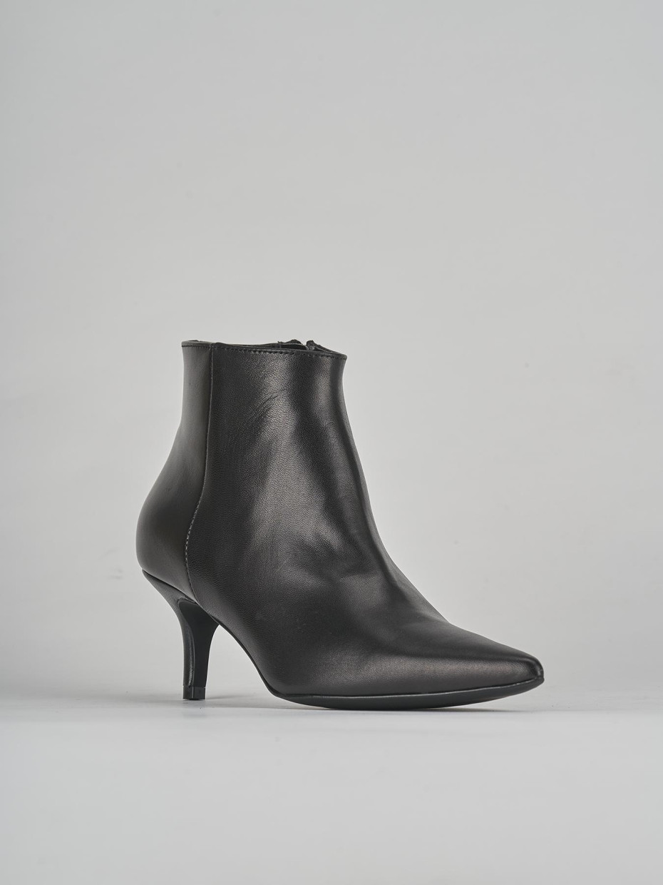 High heel ankle boots heel 5 cm black leather