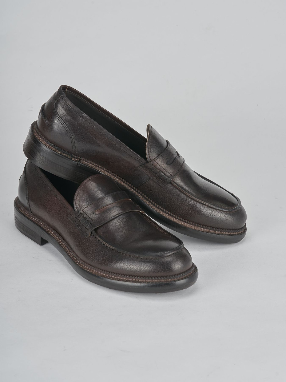 Loafers dark brown leather