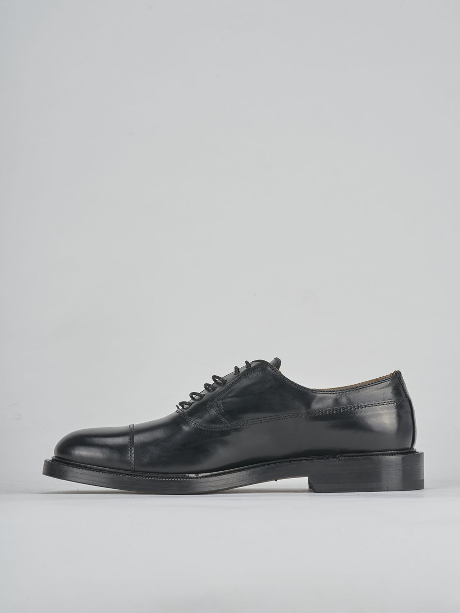 Lace-up shoes black leather