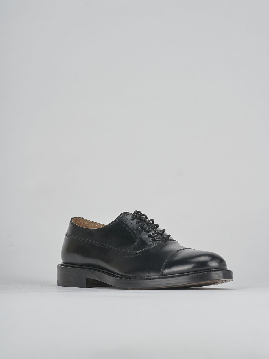 Lace-up shoes black leather