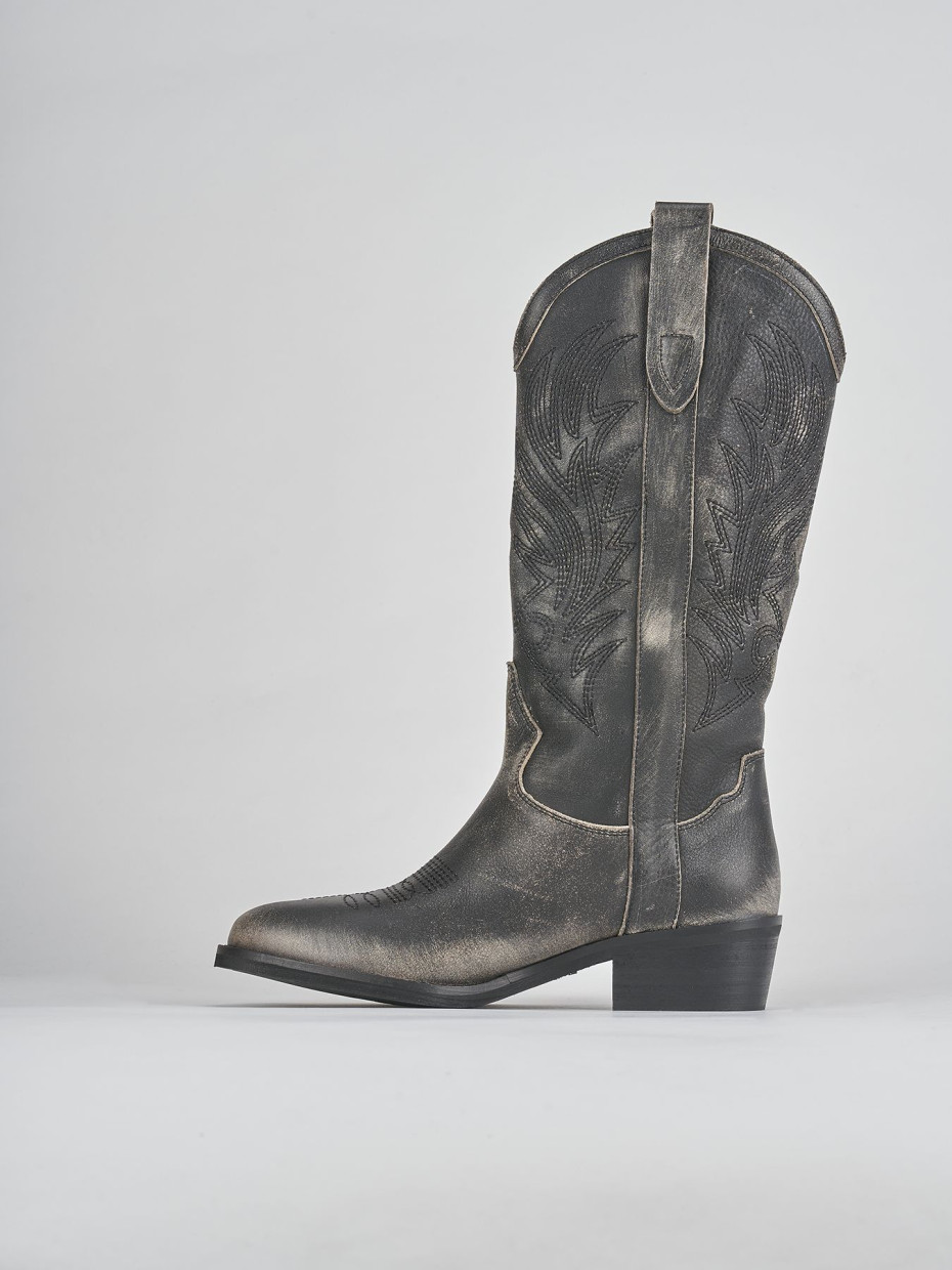 Low heel boots heel 4 cm beige leather