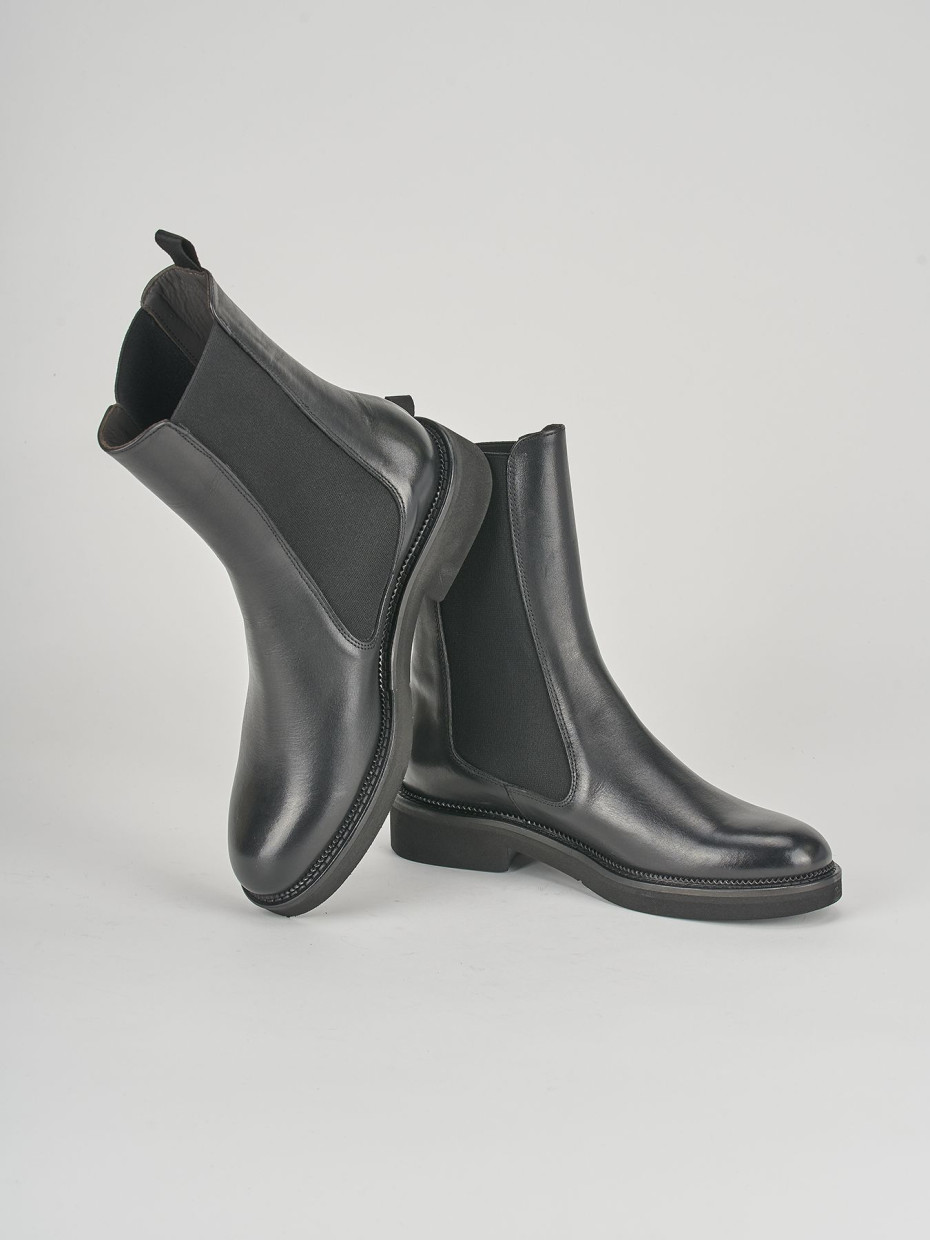 Low heel ankle boots heel 2 cm black leather