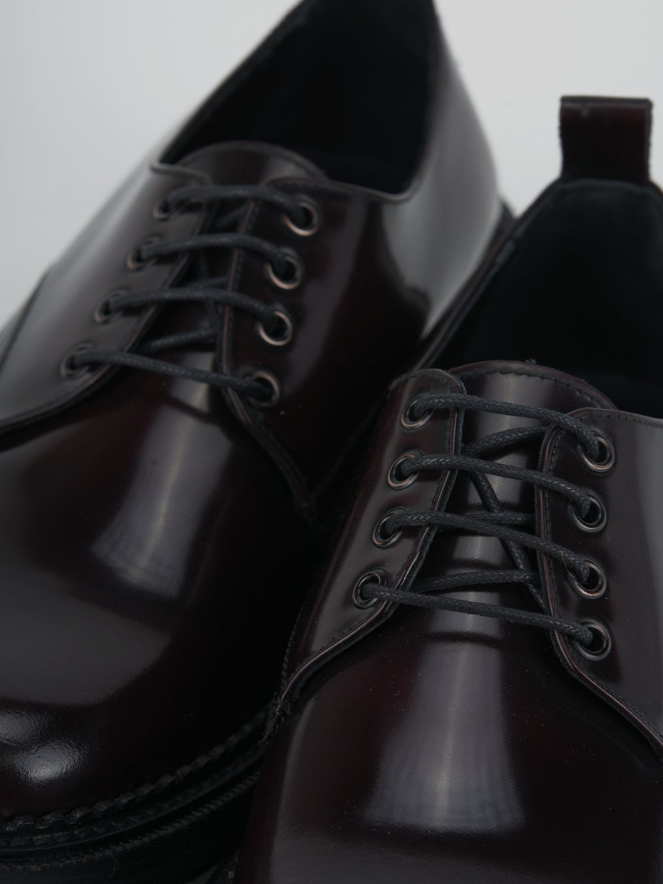 Lace-up shoes bordeaux leather