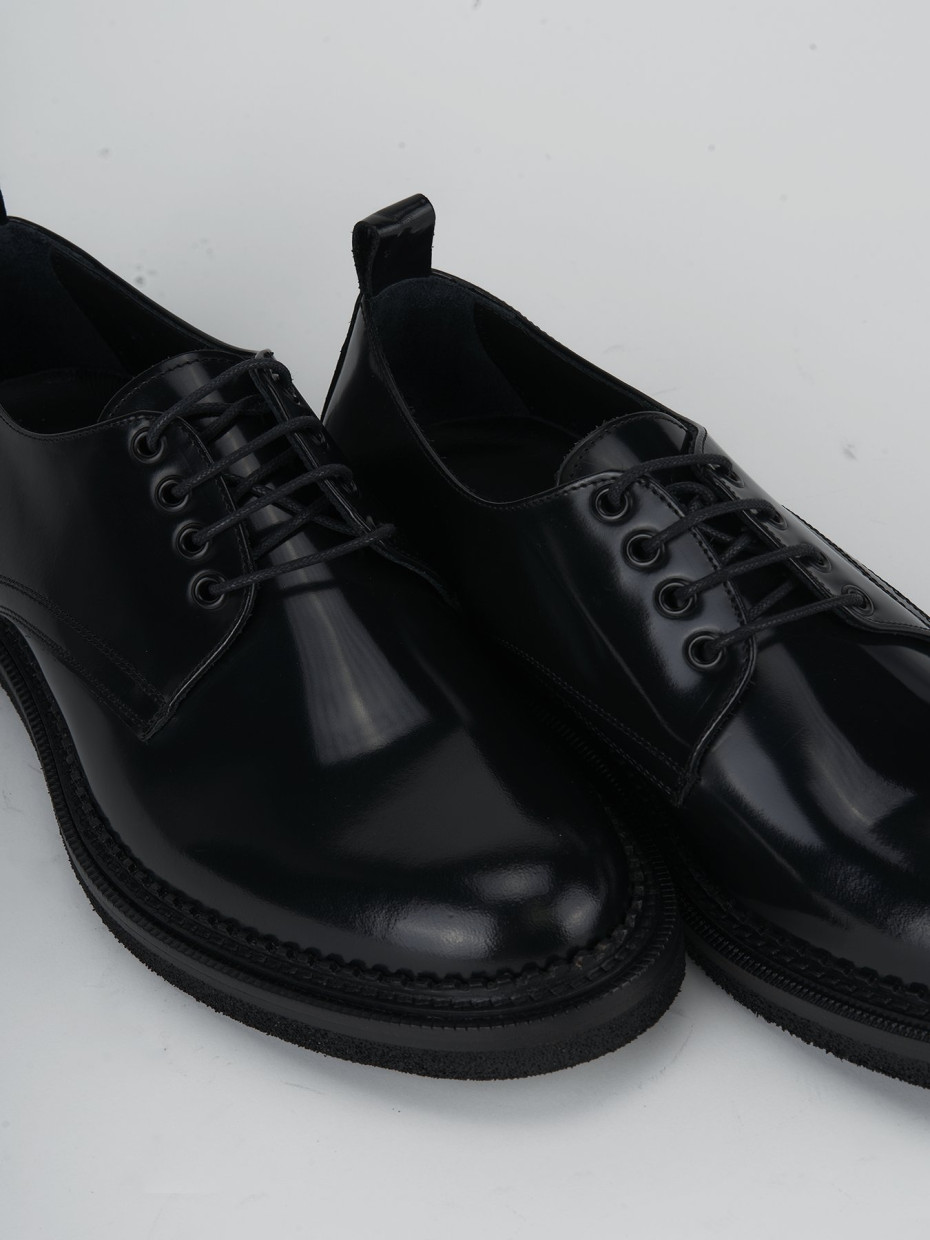 Lace-up shoes black leather