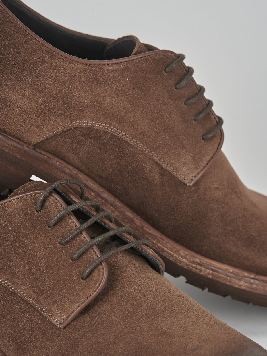 Lace-up shoes brown suede