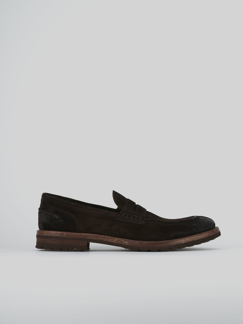 Loafers dark brown suede