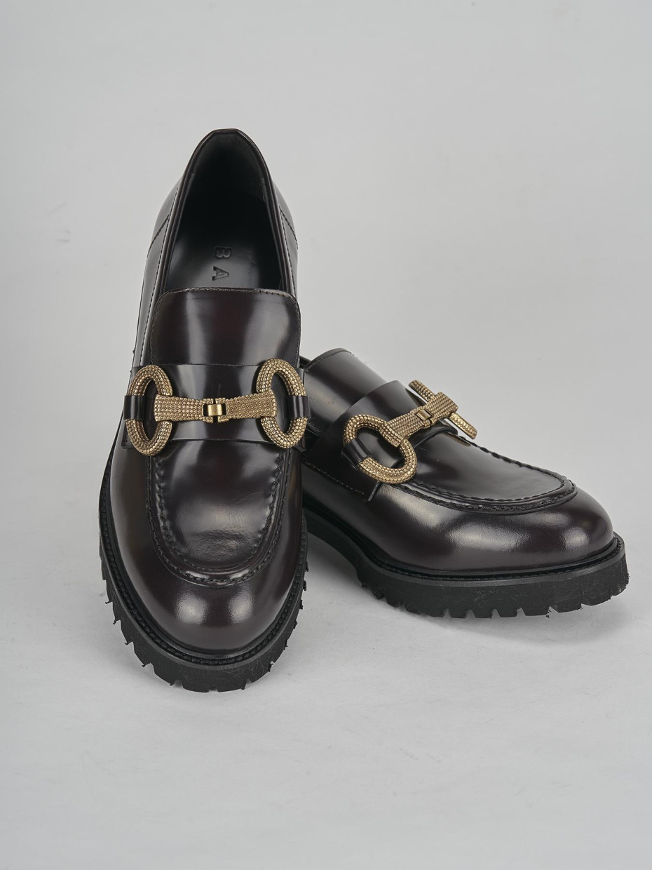 Mocassini tacco 2cm pelle bordo'