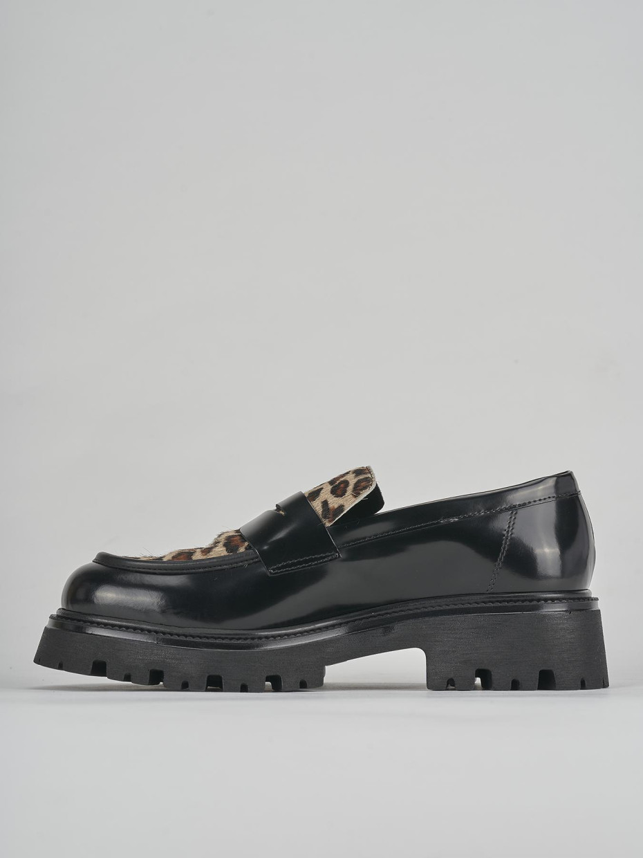 Mocassini tacco 2cm pelle nero