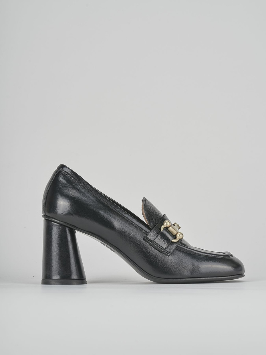 Loafers heel 5 cm black leather