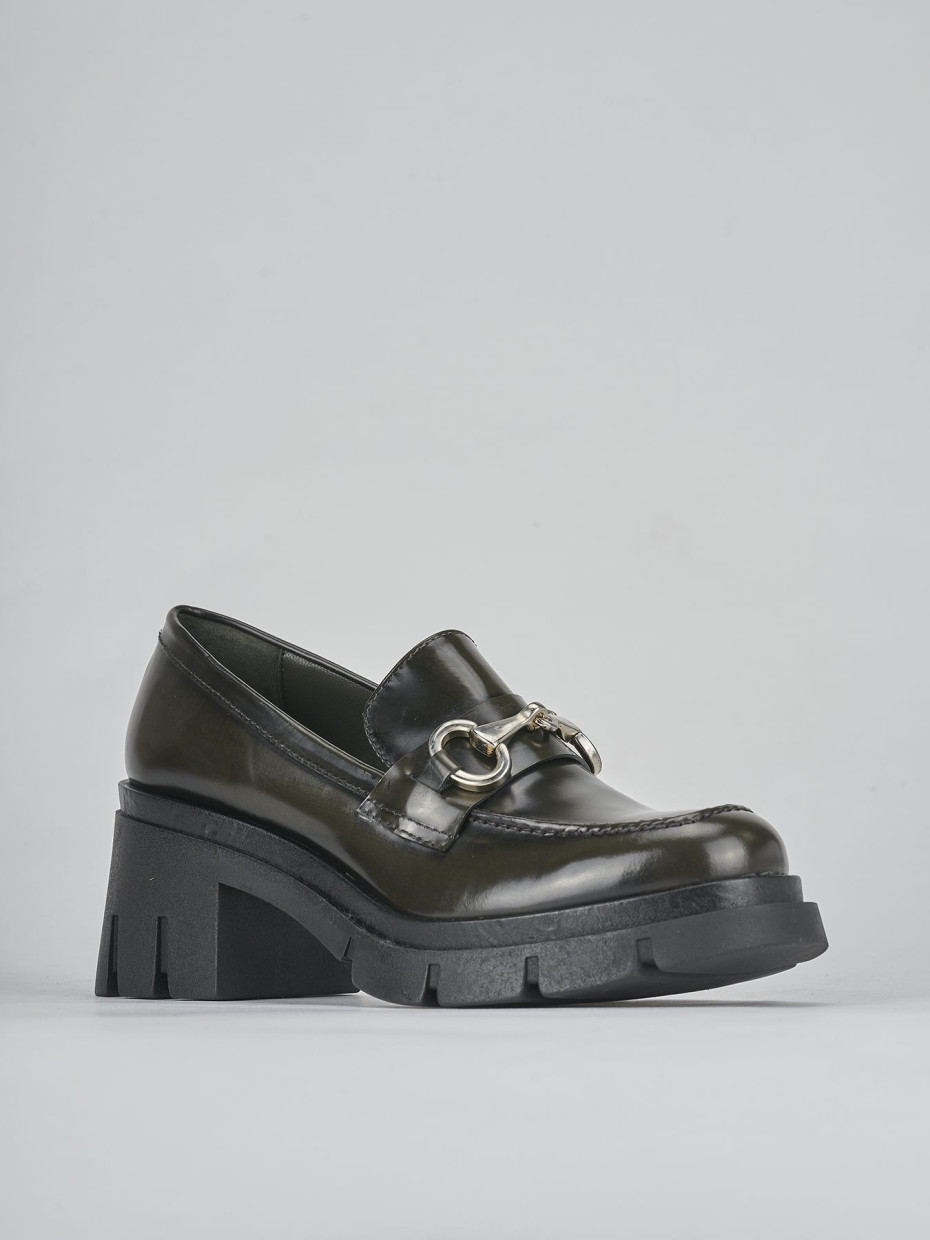 Loafers heel 5 cm green leather