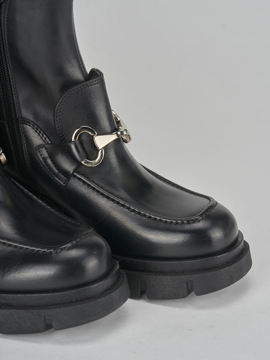 High heel ankle boots heel 5 cm black leather