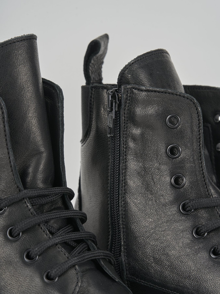 Combat boots heel 1 cm black leather