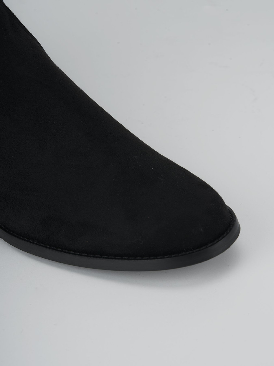 Low heel boots heel 1 cm black suede