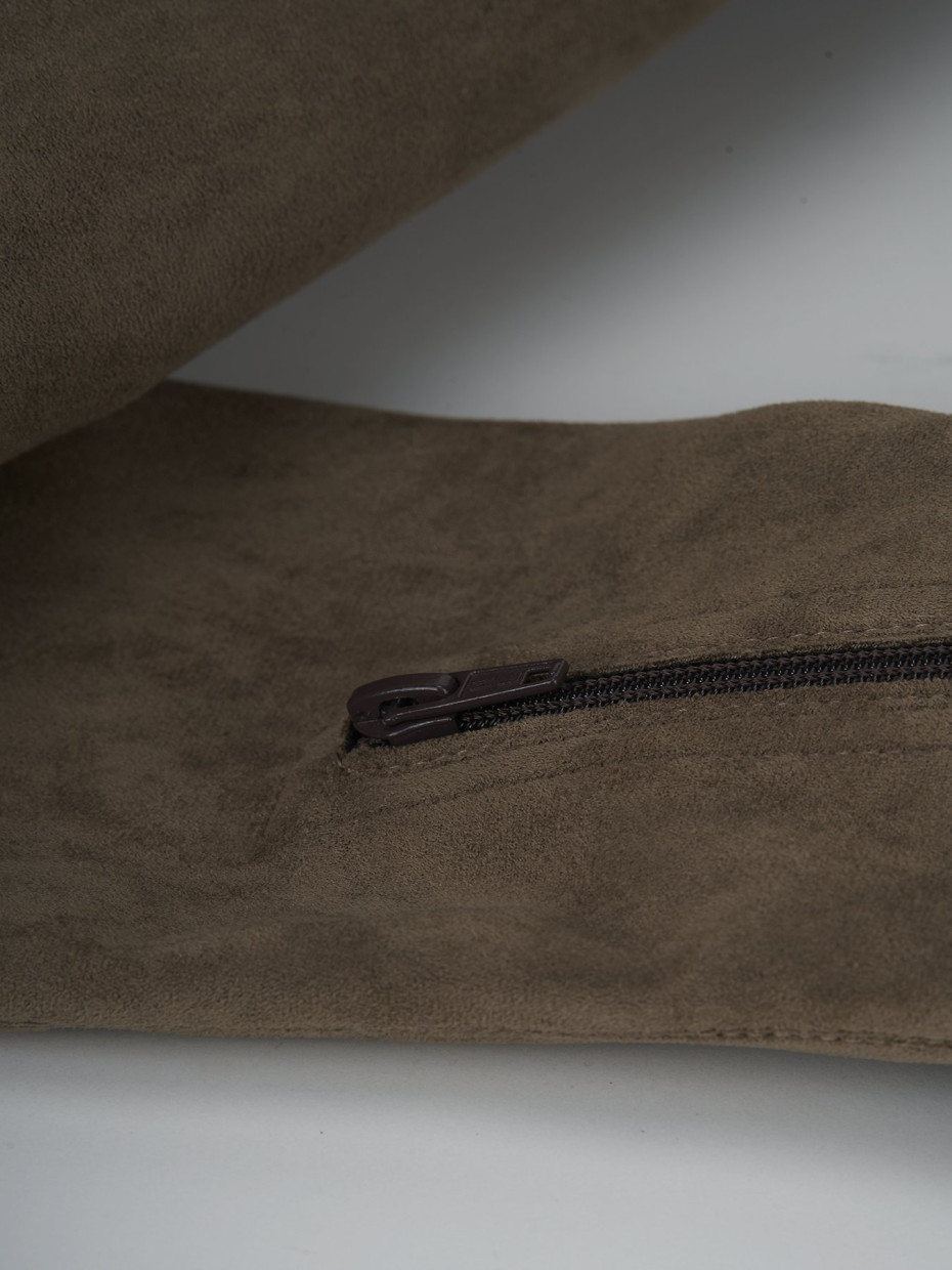 Stivali camoscio sales beige zara