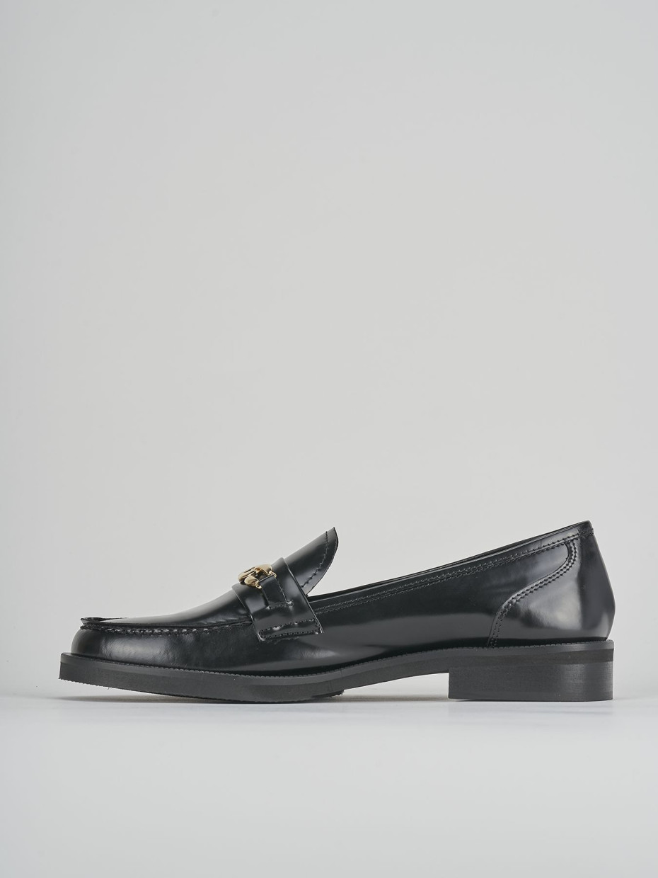 Loafers heel 2 cm black leather