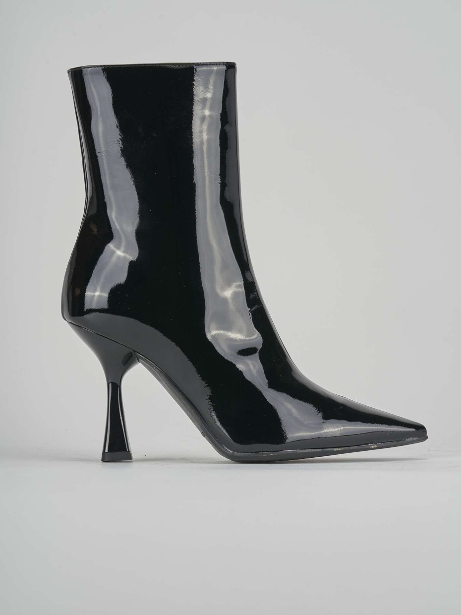 High heel ankle boots heel 9 cm black leather