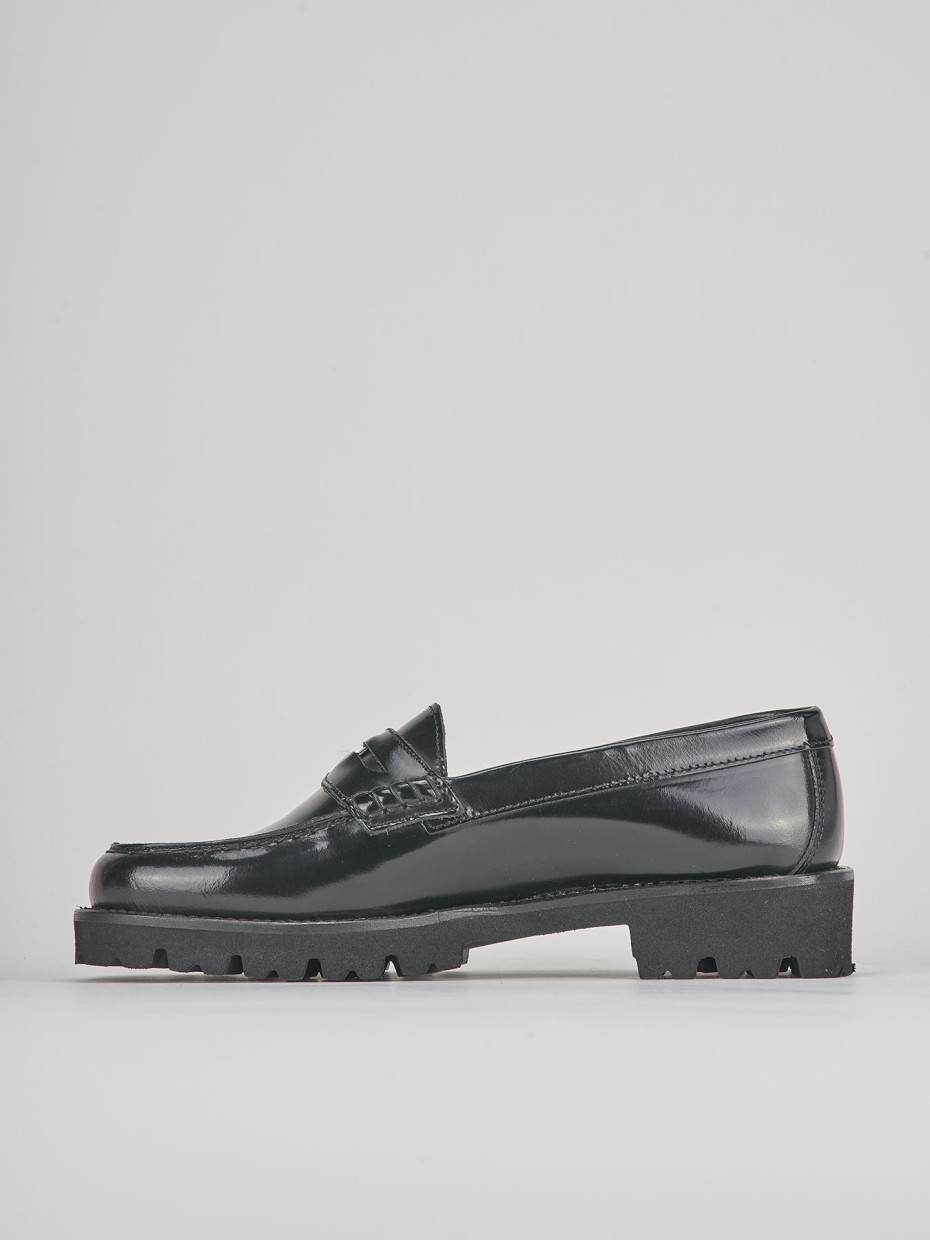 Loafers heel 1 cm black leather