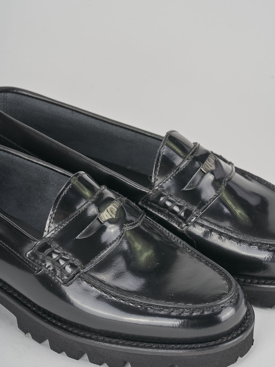 Loafers heel 1 cm black leather