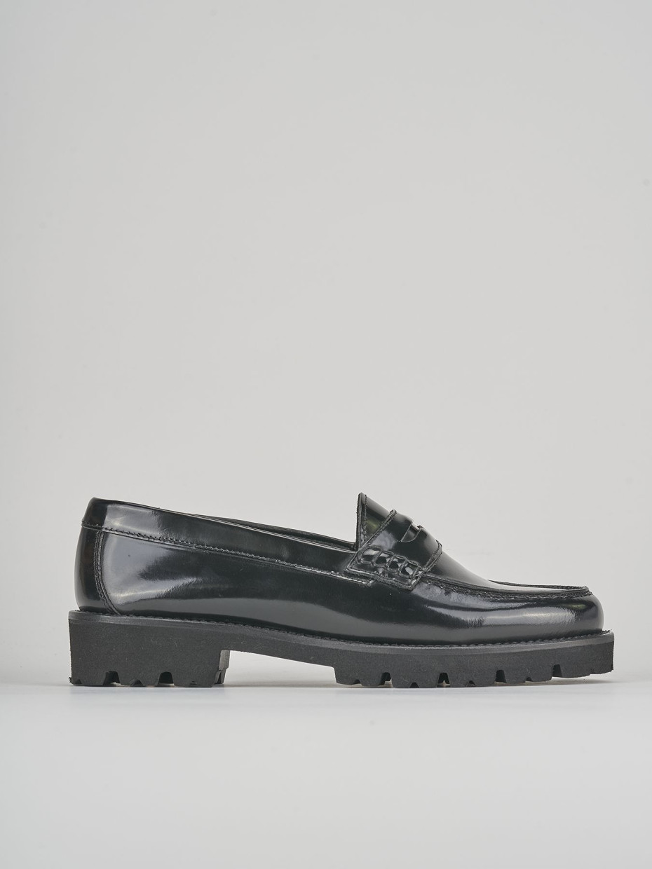Loafers heel 1 cm black leather