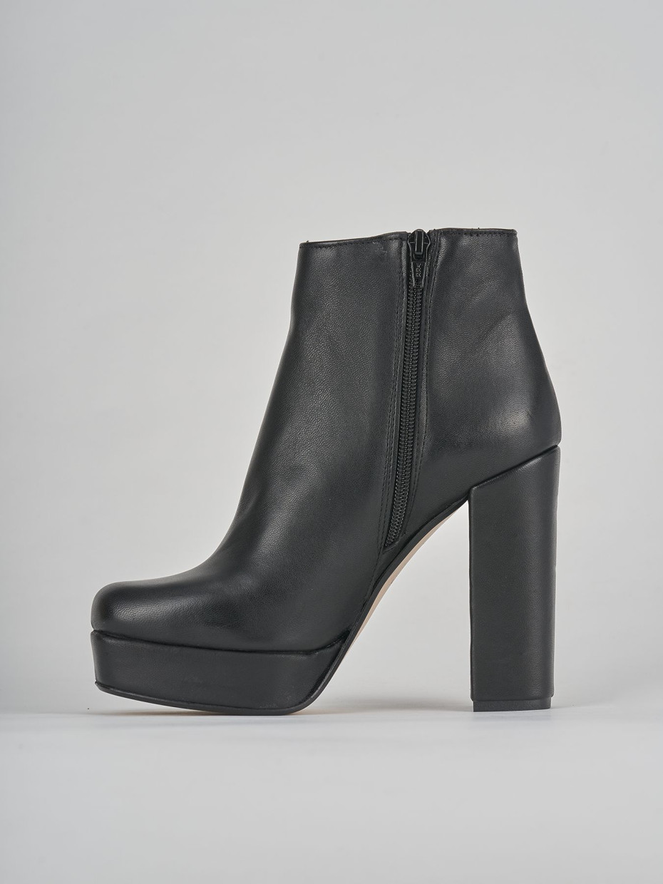 Stivaletti tacco 9cm pelle nero