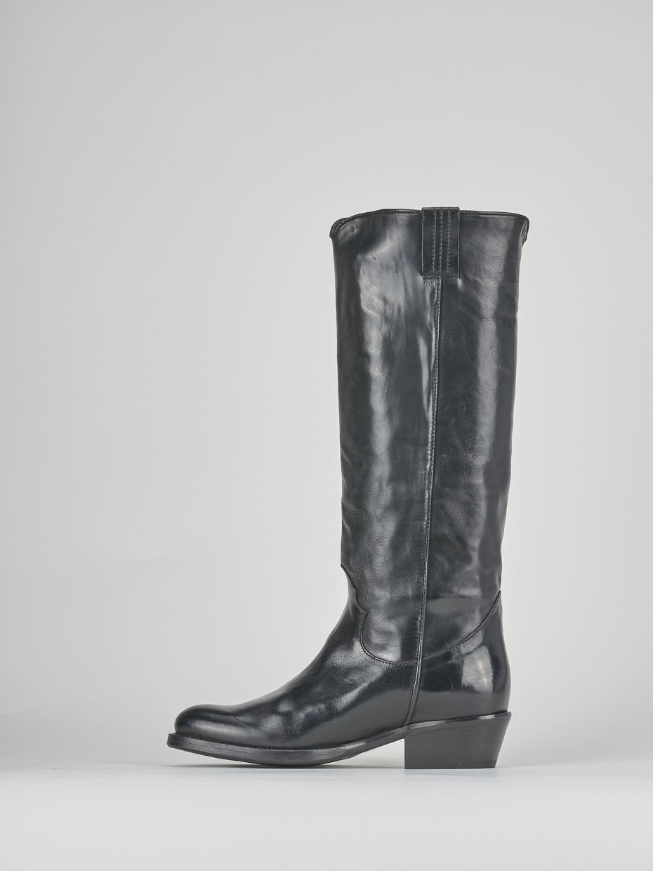 Low heel boots heel 4 cm black leather