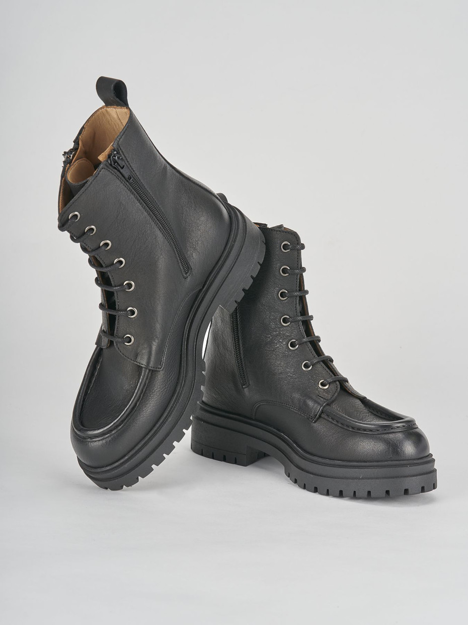 Combat boots heel 2 cm black leather