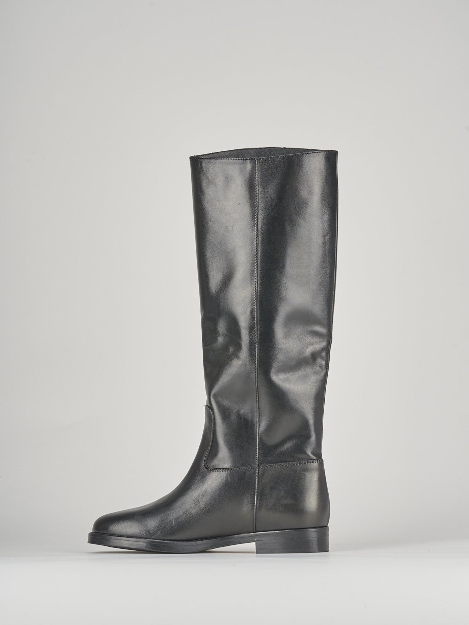 Low heel boots heel 3 cm black leather