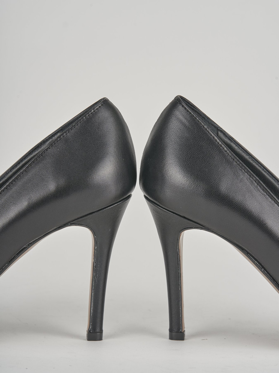 Décolleté e slingback tacco 8cm pelle nero