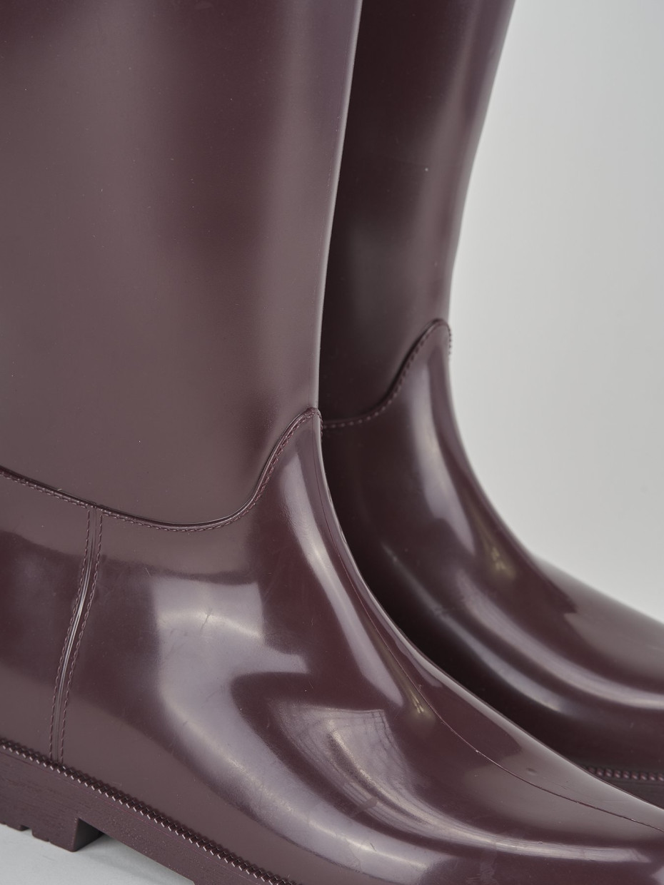 Low heel boots heel 2 cm bordeaux rubber