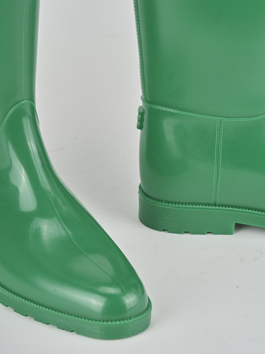 Low heel boots heel 2 cm green rubber