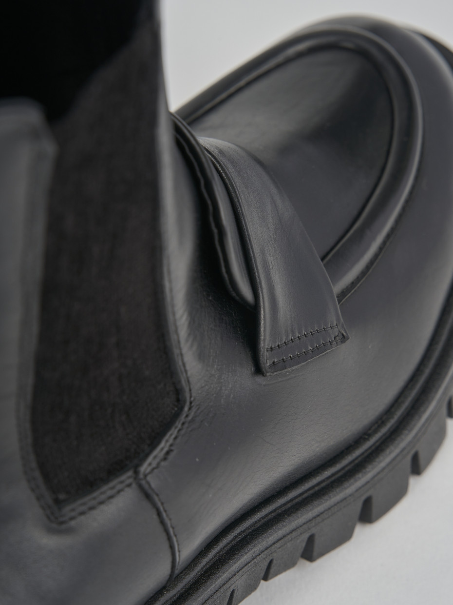 Stivaletti tacco 3cm pelle nero